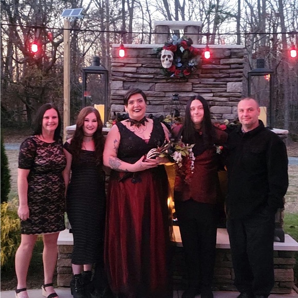 Meet your Posher, Rachel - Picture 7 of 7